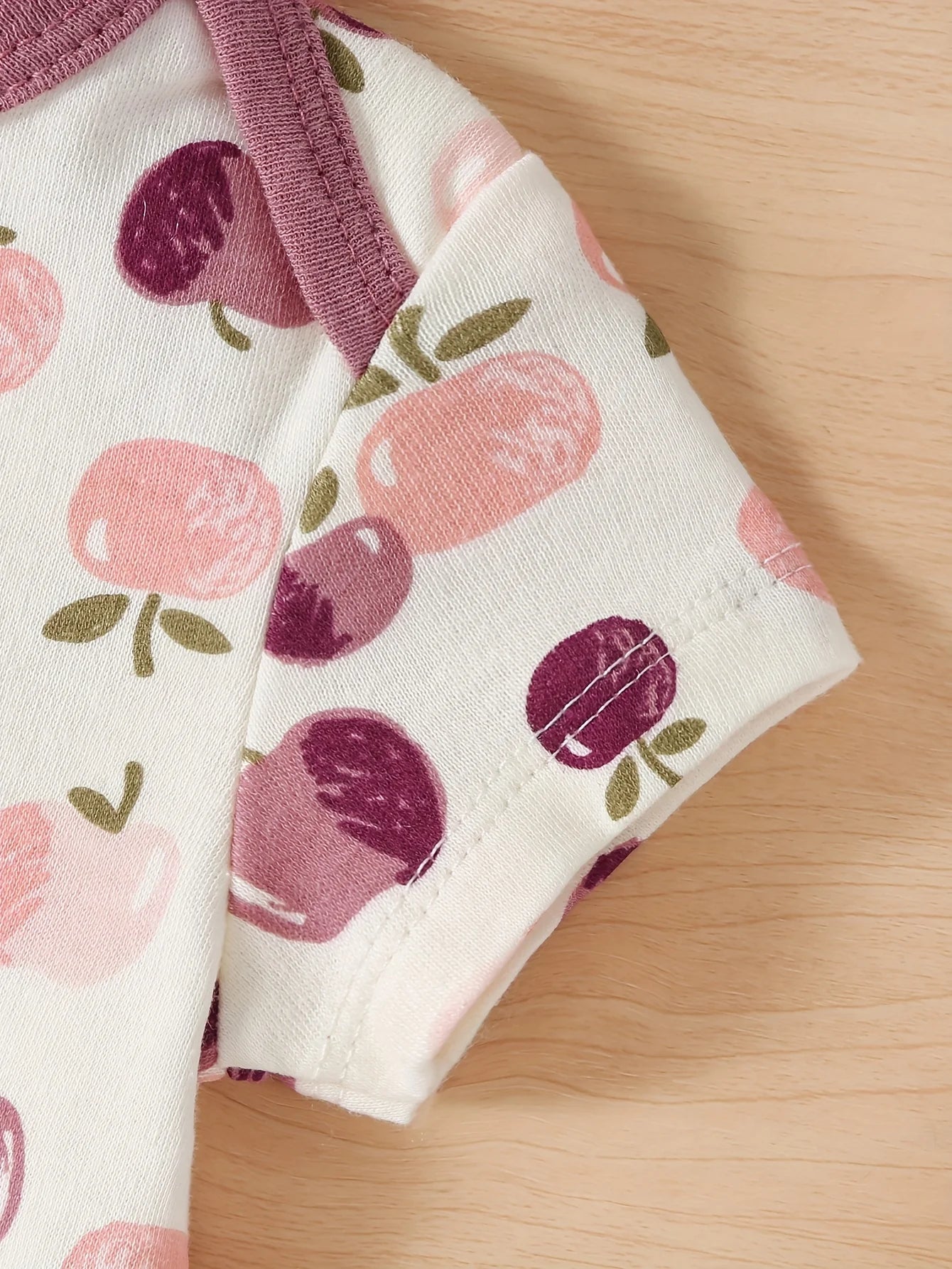 4pcs Set Of Baby Girl Short Sleeved Triangle Jumpsuit,  Apple Flower Cute Baby Girl Hoodie, Crawling Suit, Perfect for Outdoor
