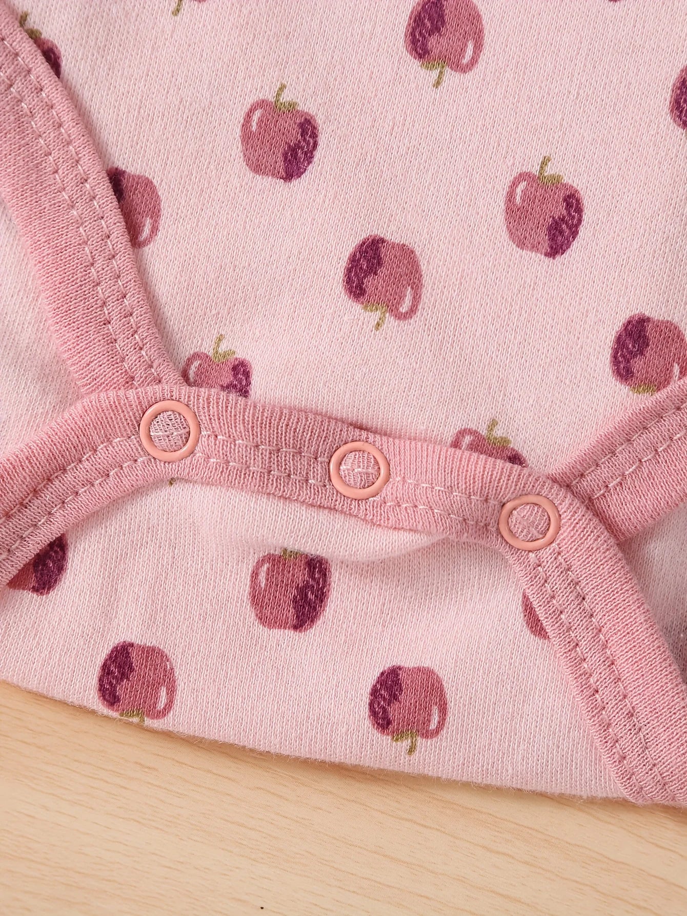 4pcs Set Of Baby Girl Short Sleeved Triangle Jumpsuit,  Apple Flower Cute Baby Girl Hoodie, Crawling Suit, Perfect for Outdoor
