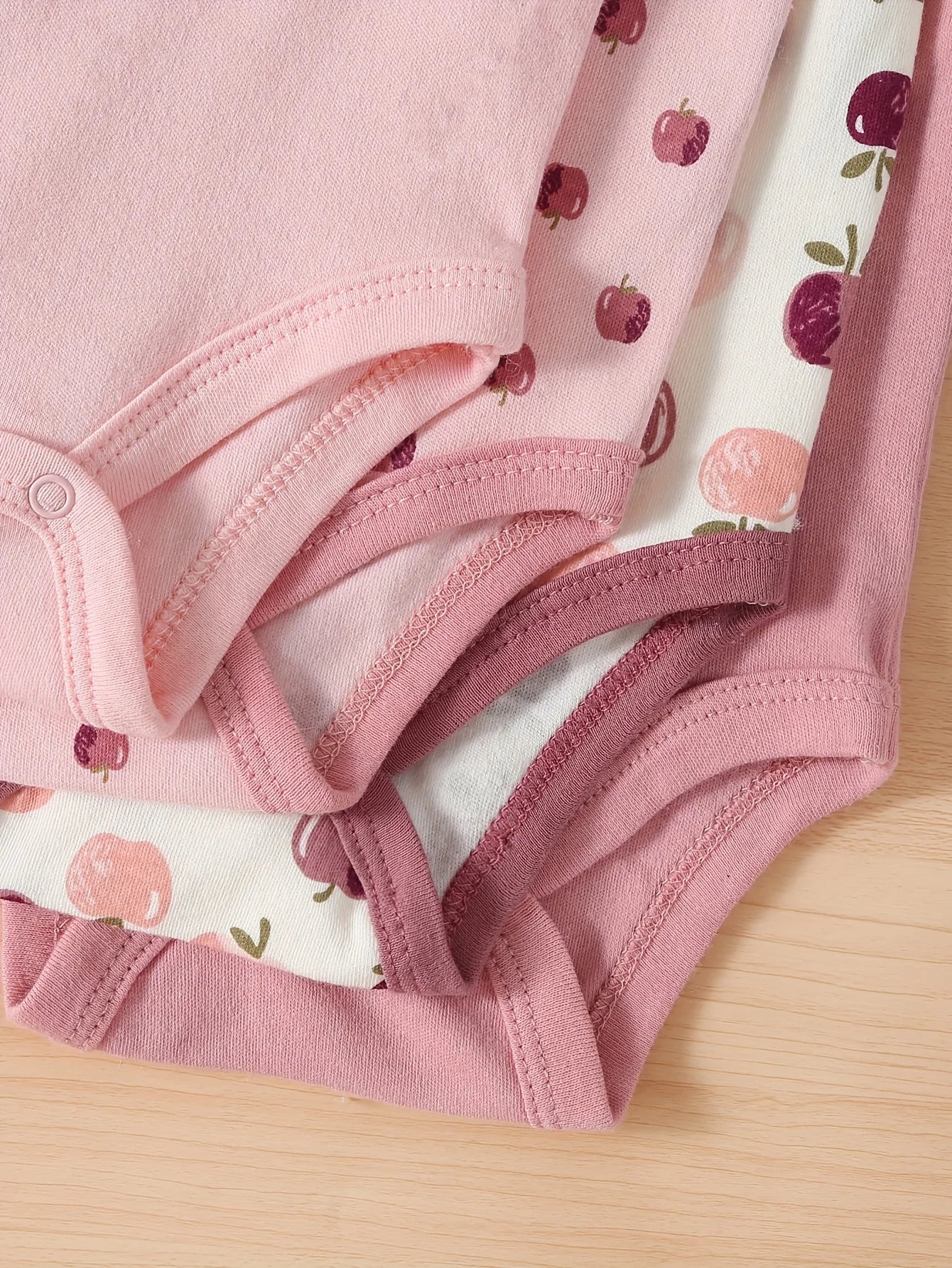 4pcs Set Of Baby Girl Short Sleeved Triangle Jumpsuit,  Apple Flower Cute Baby Girl Hoodie, Crawling Suit, Perfect for Outdoor