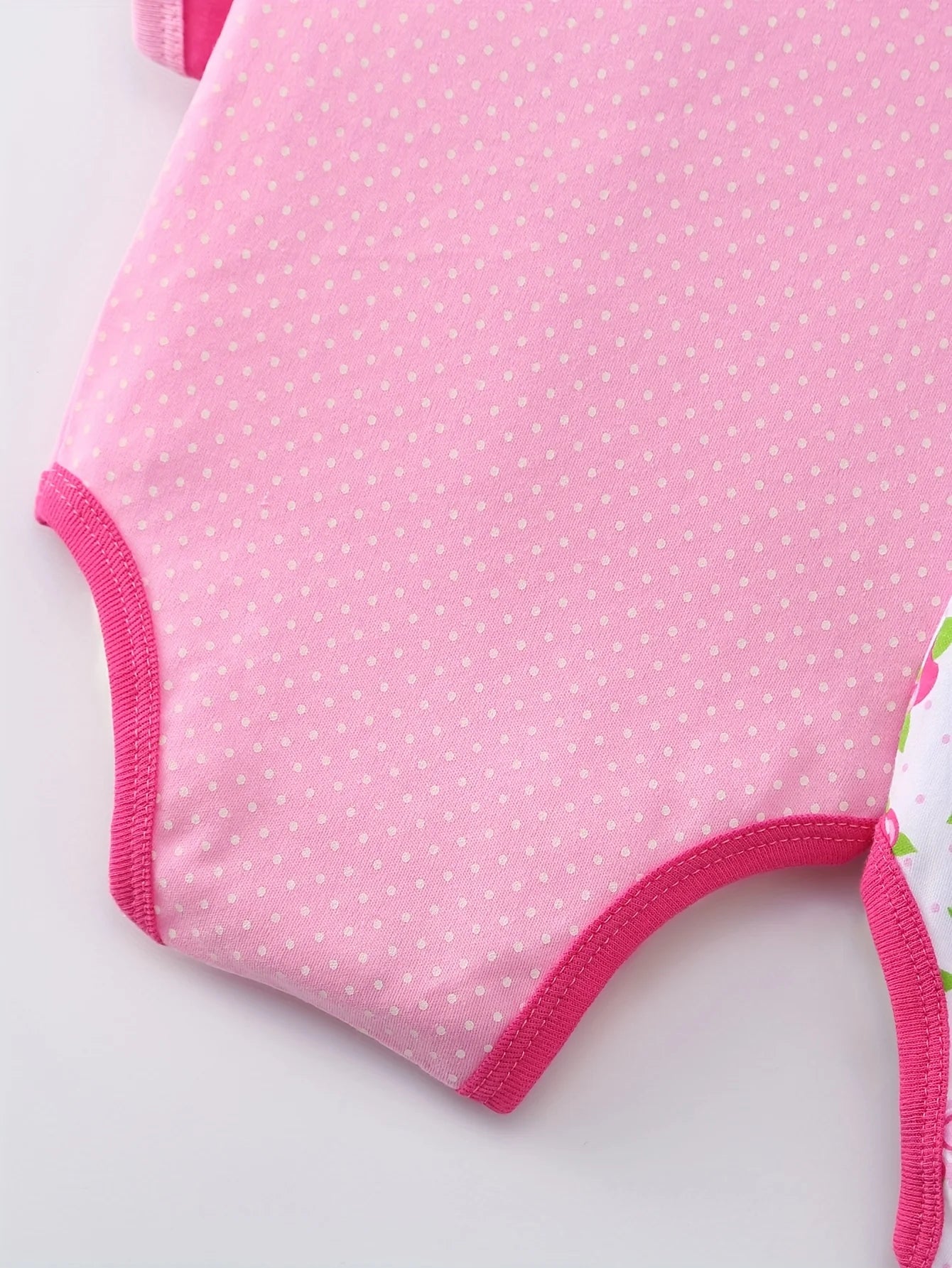 5pcs Baby Girls Short Sleeve Triangle Bodysuits, Cotton Breathable Floral & Heart Print Outfits, Essential Wear for Newborns, Hospital & Outdoor Use, Crew Neck, Perfect for Outdoor